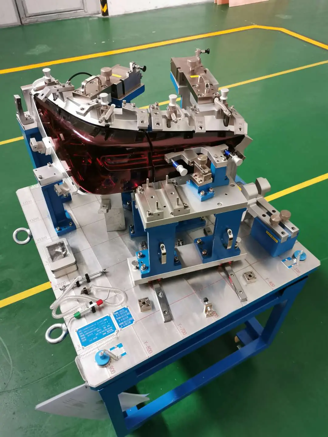 Leveraging Industry Knowledge of Automotive Inspection Tools to Improve Manufacturing Accuracy