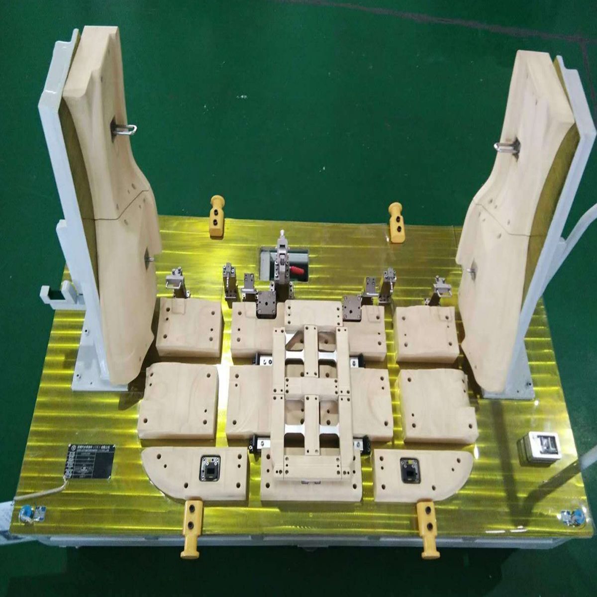 Checking fixture car seat gage improves seat safety