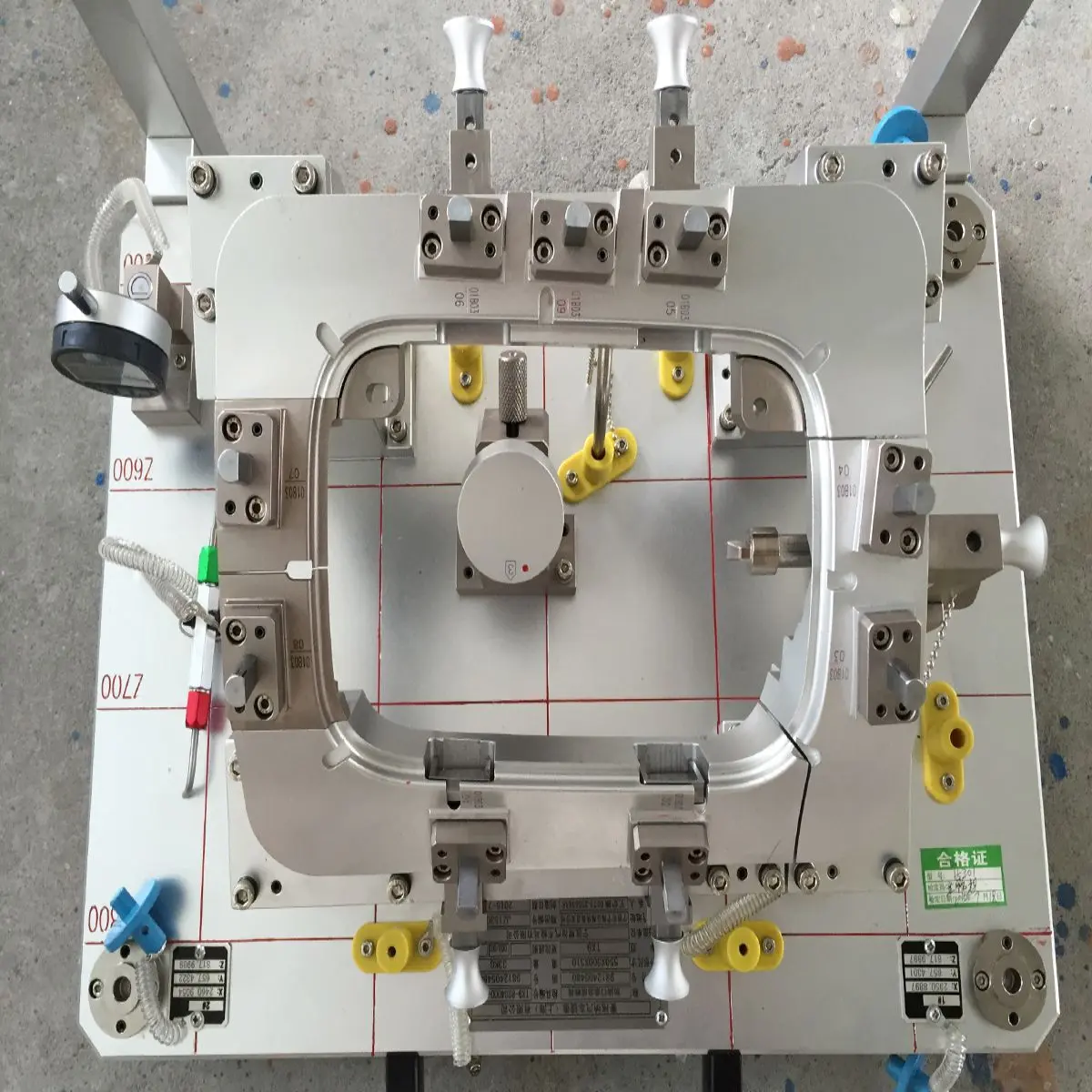 Checking fixture automotive oil filler inspection tool checks oil port sealing